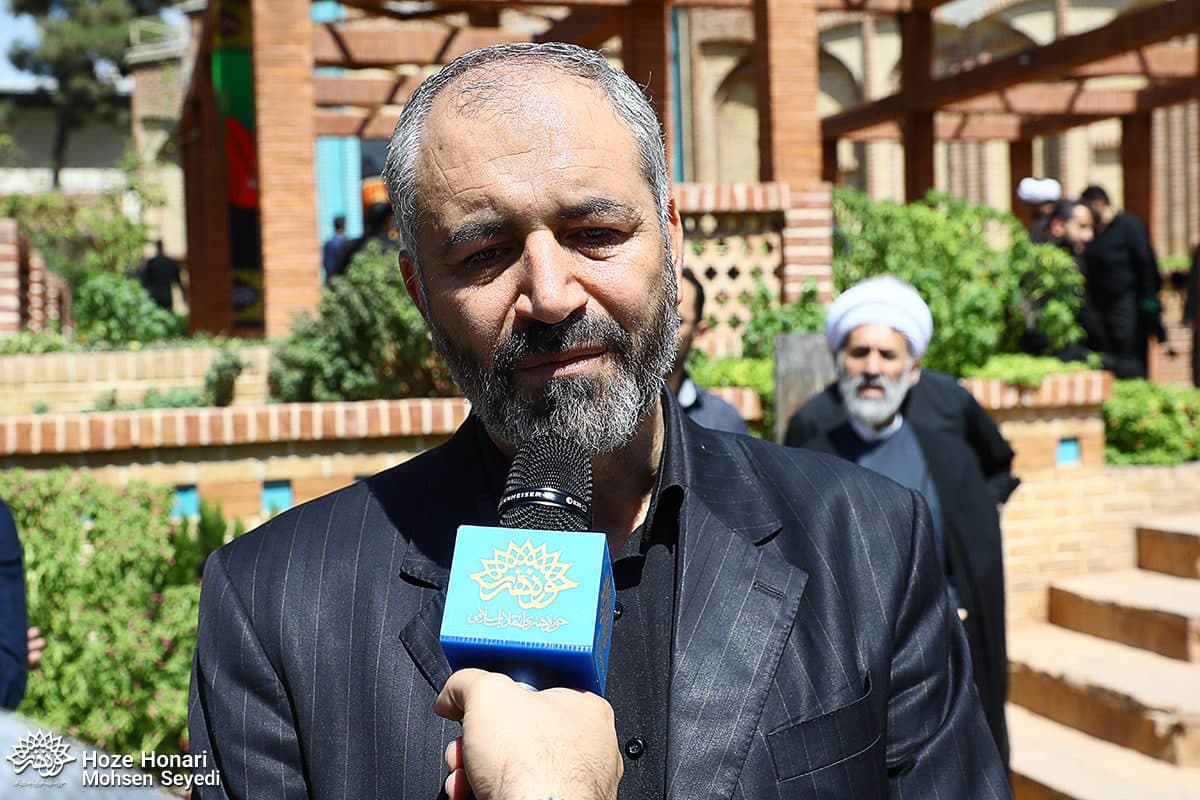 مومنیشریف: سردار سلیمانی روحیه عارفانه و ذوق هنری داشتند