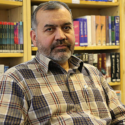 برای تعالی هنر انقلاب، هنرمند باید باور قلبی داشته باشد/ باید روی جوانان معتقد به انقلاب سرمایهگذاری کنیم