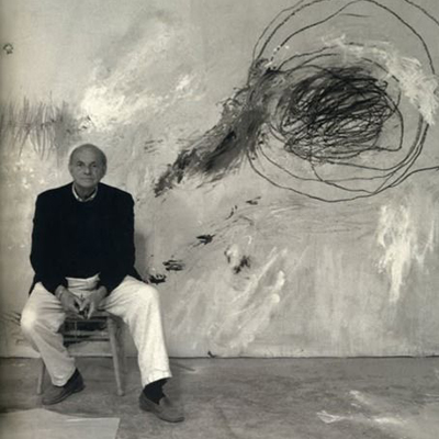 نقاشی کردن برای من بیشتر تجربه کردن است تا خلق یک تصویر