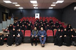 کارگاه یک‌روزه نویسندگی ویژه نوجوانان در حوزه هنری یزد برگزار شد